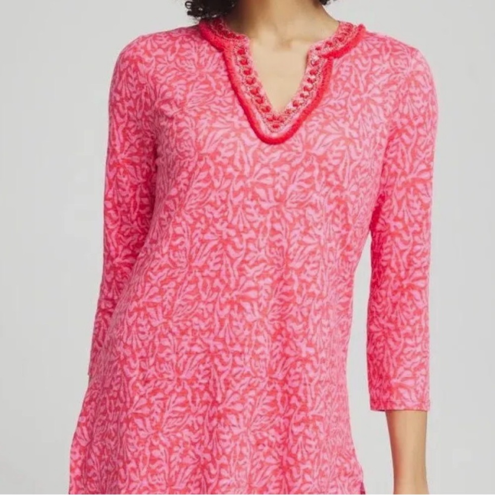 Chico’s 1 Linen Knit V-Neck Embellished Pink & Coral Flattering Classy Tunic